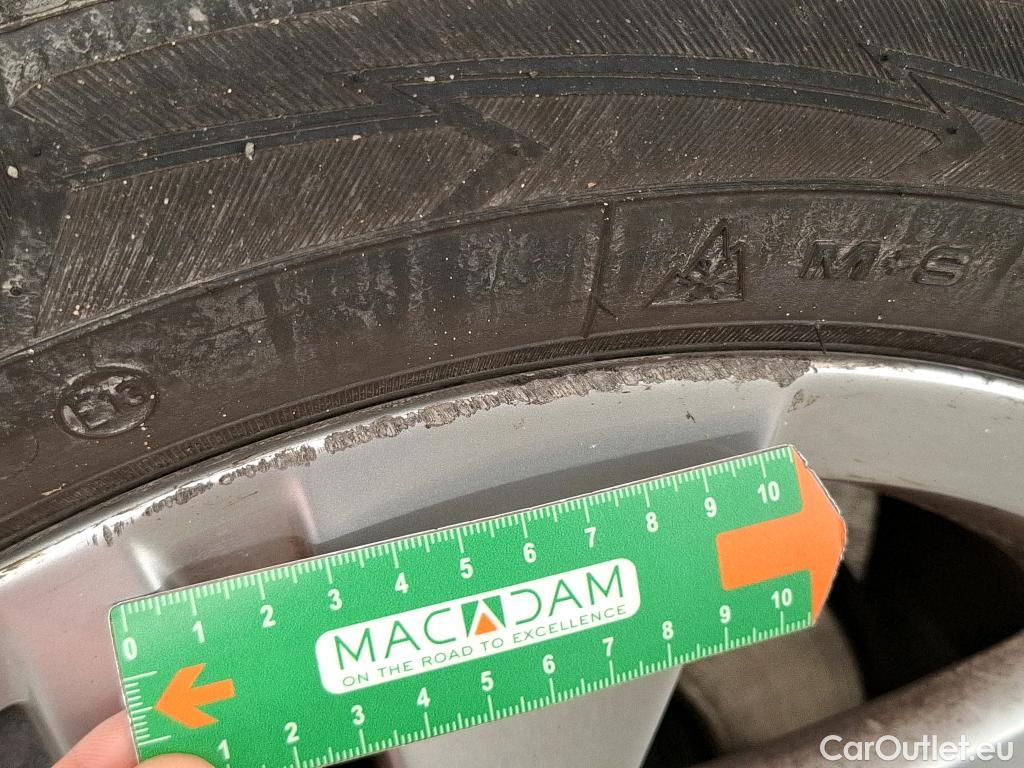  Volkswagen  Golf  VIII Berline Life Plus 2.0 TDI 115CV BVA7 E6d #23