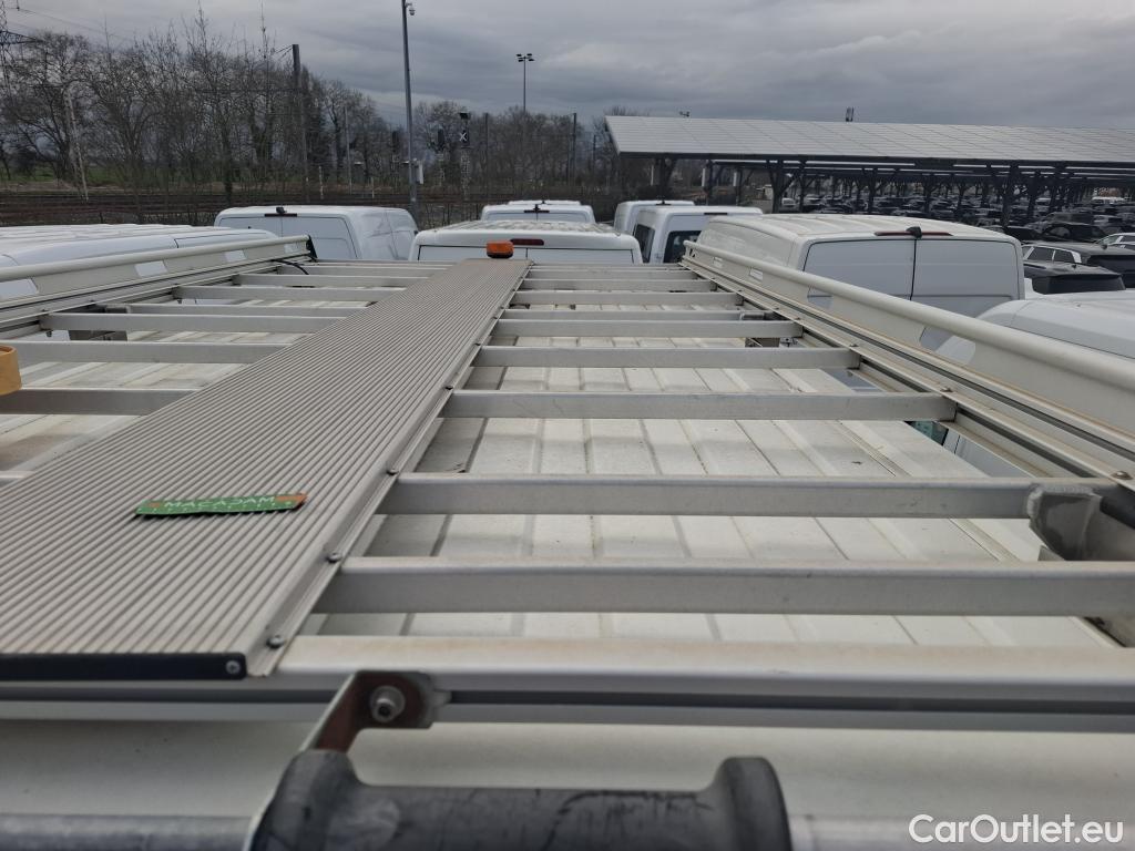  Peugeot  Boxer PEUGEOT  VU 4p Fourgon BLUEHDI 110 PREMIUM 330 L2H2 #79