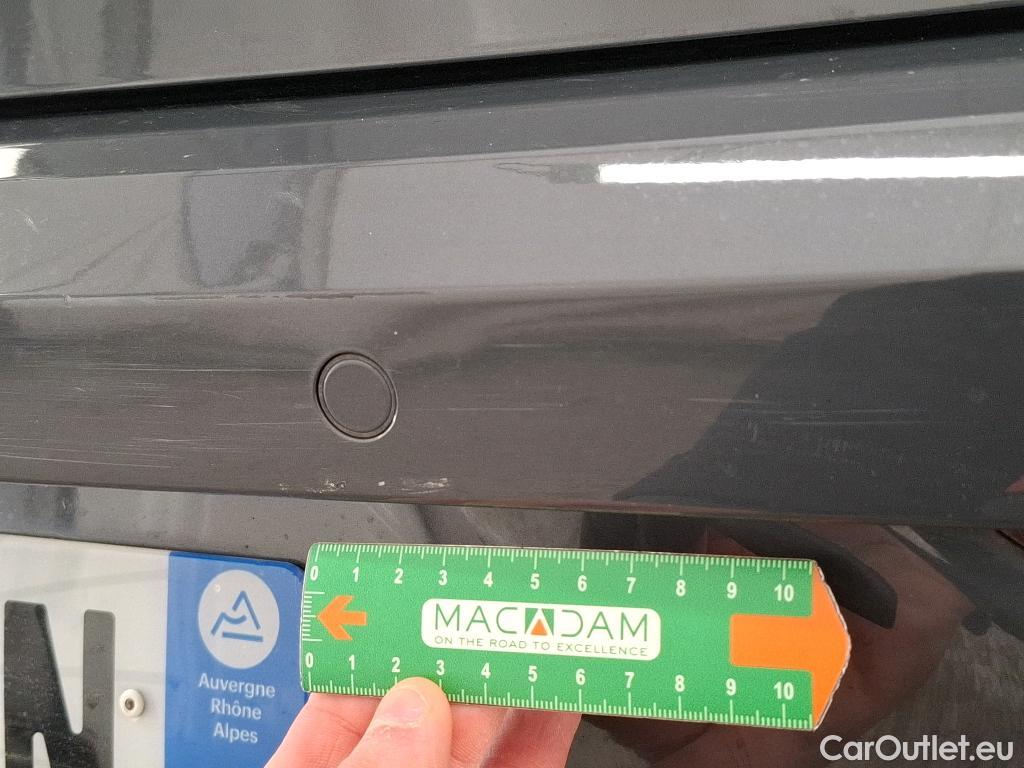  Volkswagen  Golf  VIII Berline Life Plus 2.0 TDI 115CV BVA7 E6d #15