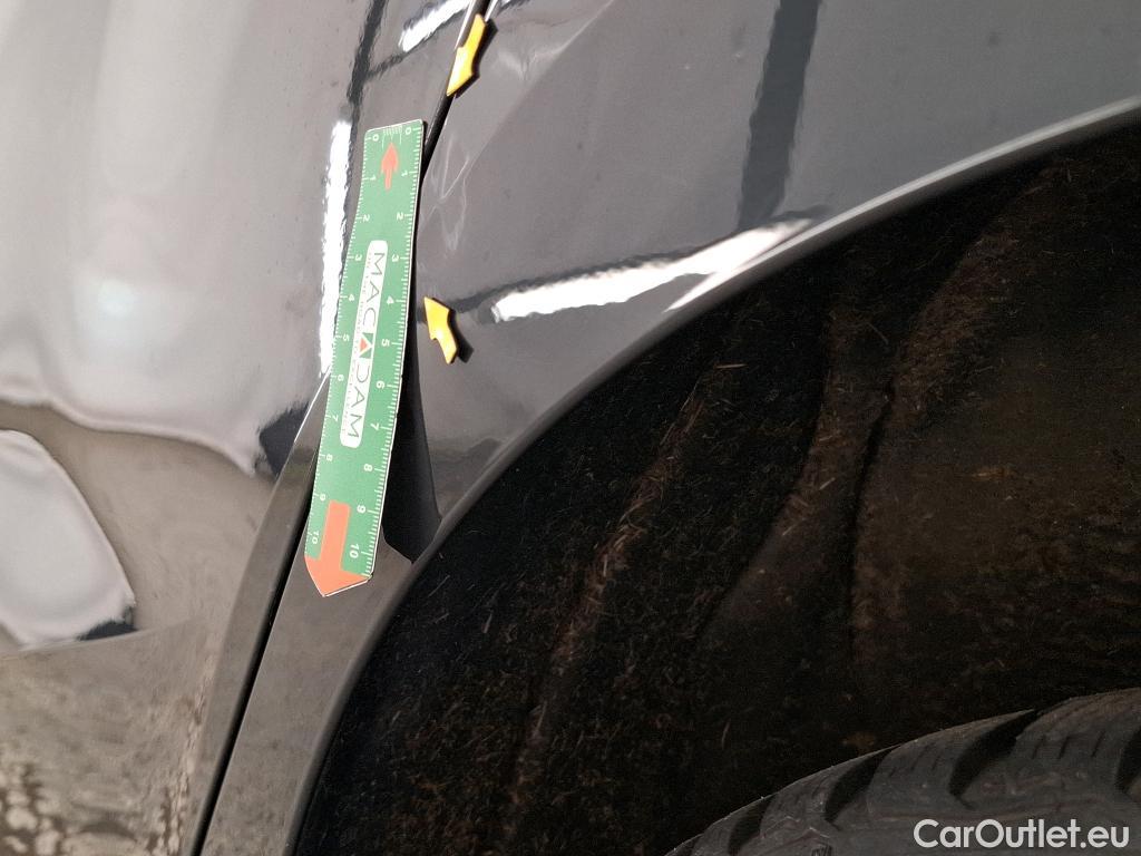  Audi  A3 AUDI  Sportback / 2020 / 5P / Berline 40 TFSI e 204 S Tronic Design Luxe #52