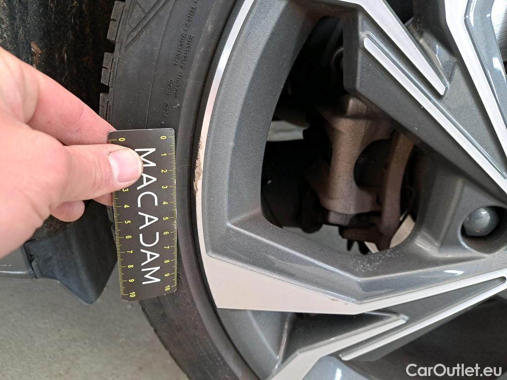  Audi  A3 AUDI  Sportback / 2020 / 5P / Berline 35 TFSI 150 MHEV S Tronic S Line #27