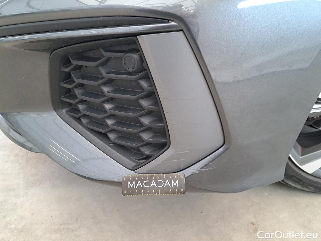  Audi  A3 AUDI  Sportback / 2020 / 5P / Berline 35 TFSI 150 MHEV S Tronic S Line #40