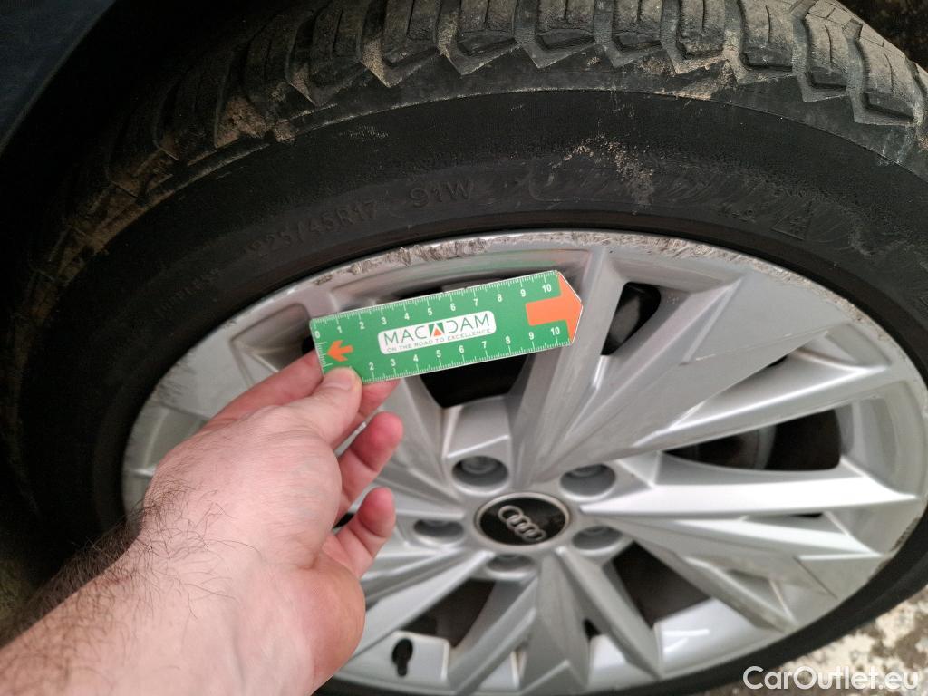  Audi  A3 AUDI  Sportback / 2020 / 5P / Berline 40 TFSI e 204 S Tronic Design Luxe #28