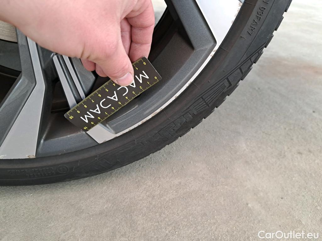  Audi  A3 AUDI  Sportback / 2020 / 5P / Berline 35 TFSI 150 MHEV S Tronic S Line #28