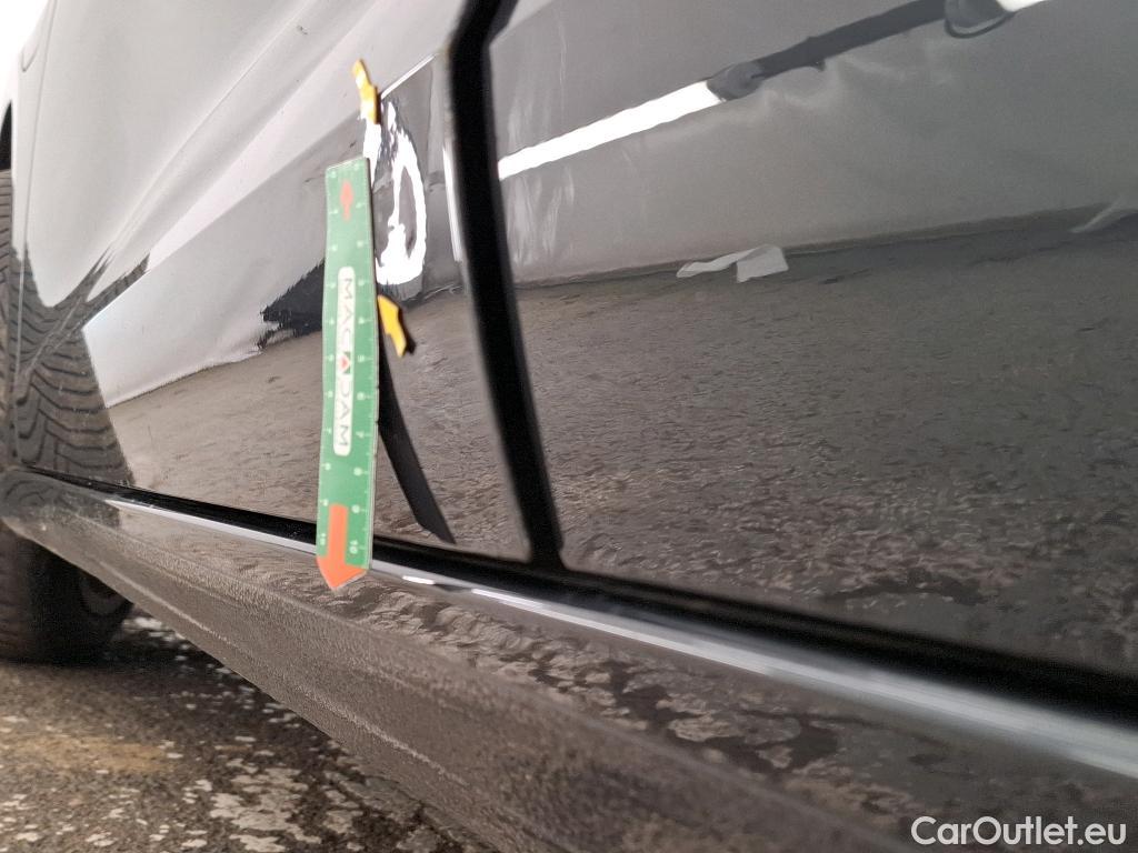  Audi  A3 AUDI  Sportback / 2020 / 5P / Berline 40 TFSI e 204 S Tronic Design Luxe #48