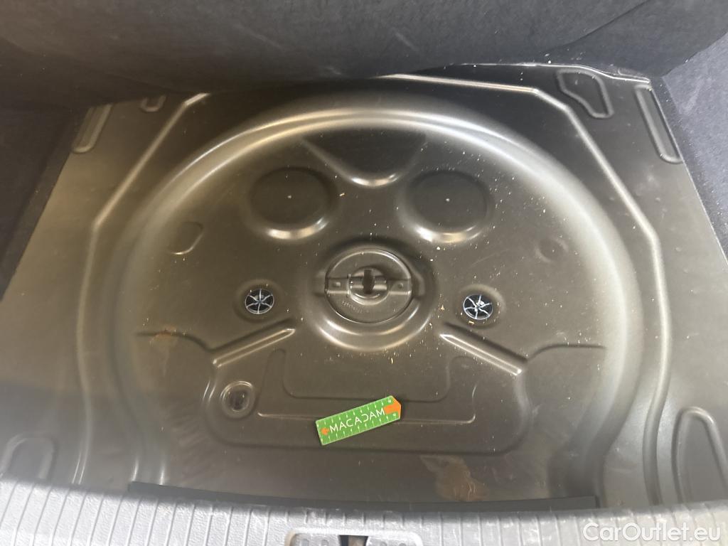  Volkswagen  Tiguan VOLKSWAGEN  / 2020 / 5P / SUV 2.0 TDI 150 DSG7 Elegance #9