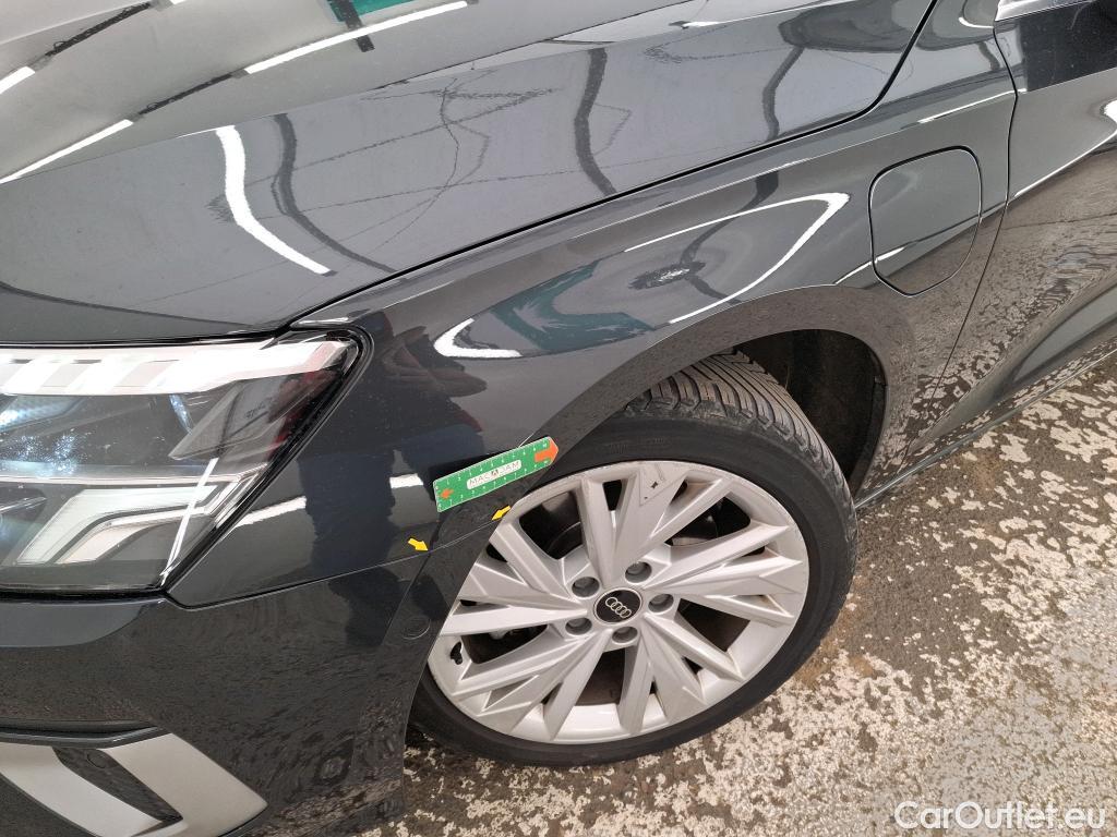  Audi  A3 AUDI  Sportback / 2020 / 5P / Berline 40 TFSI e 204 S Tronic Design Luxe #3