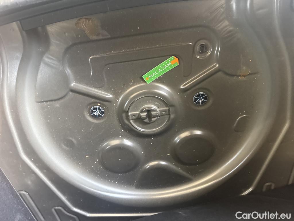  Volkswagen  Tiguan VOLKSWAGEN  / 2020 / 5P / SUV 2.0 TDI 150 DSG7 Elegance #13