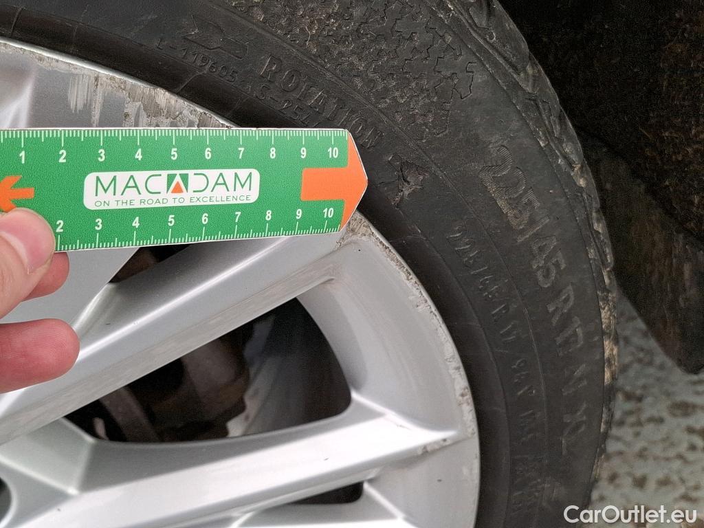  Audi  A3 AUDI  Sportback / 2020 / 5P / Berline 40 TFSI e 204 S Tronic Design Luxe #24