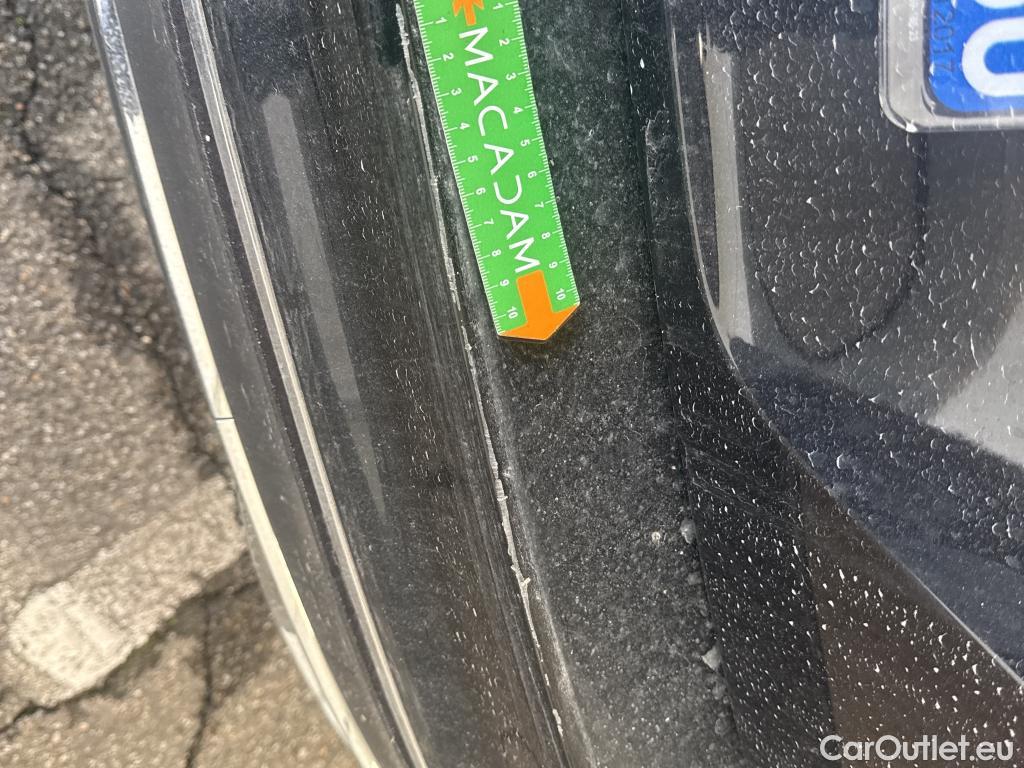  Volkswagen  Tiguan VOLKSWAGEN  / 2020 / 5P / SUV 2.0 TDI 150 DSG7 Elegance #2