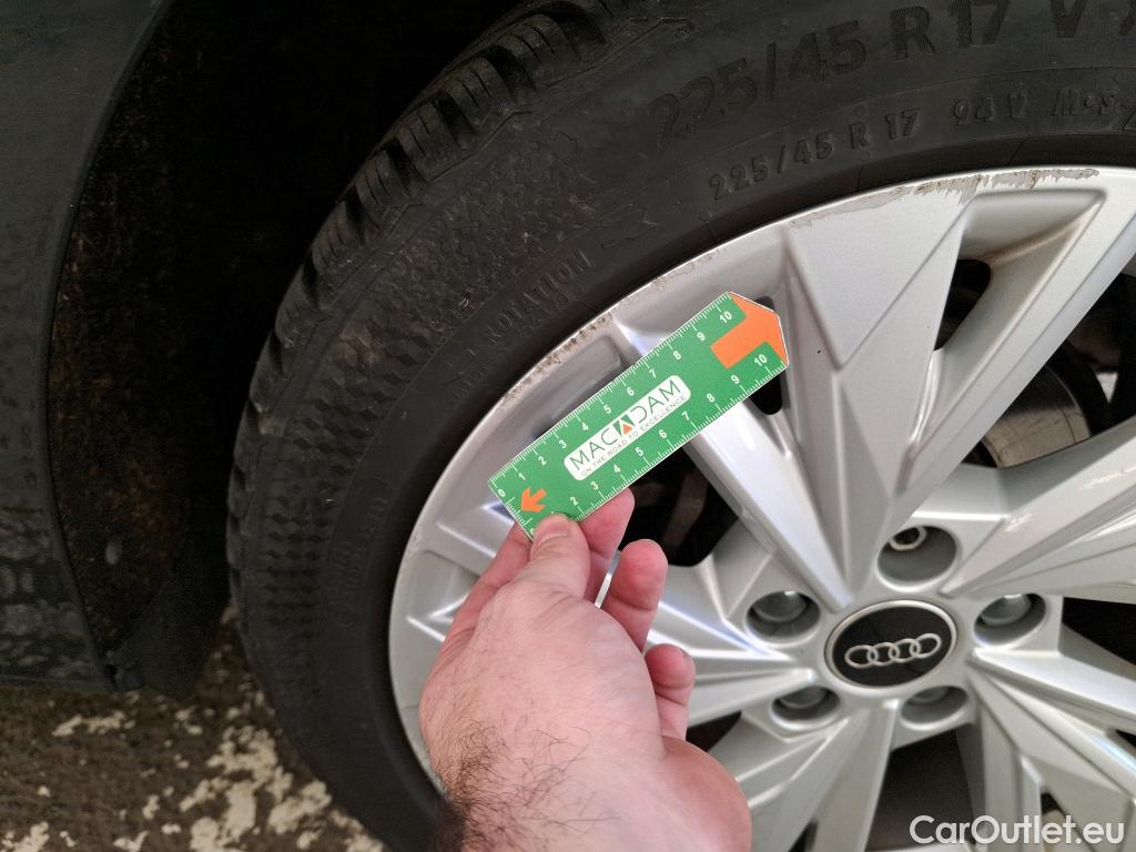  Audi  A3 AUDI  Sportback / 2020 / 5P / Berline 40 TFSI e 204 S Tronic Design Luxe #42