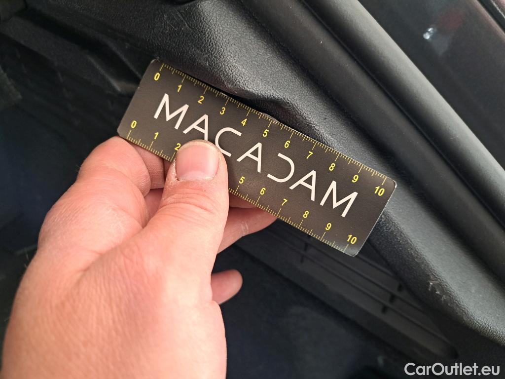  Audi  A3 AUDI  Sportback / 2020 / 5P / Berline 35 TFSI 150 MHEV S Tronic S Line #46