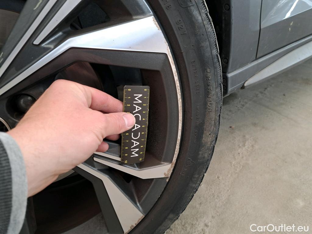  Audi  A3 AUDI  Sportback / 2020 / 5P / Berline 35 TFSI 150 MHEV S Tronic S Line #31