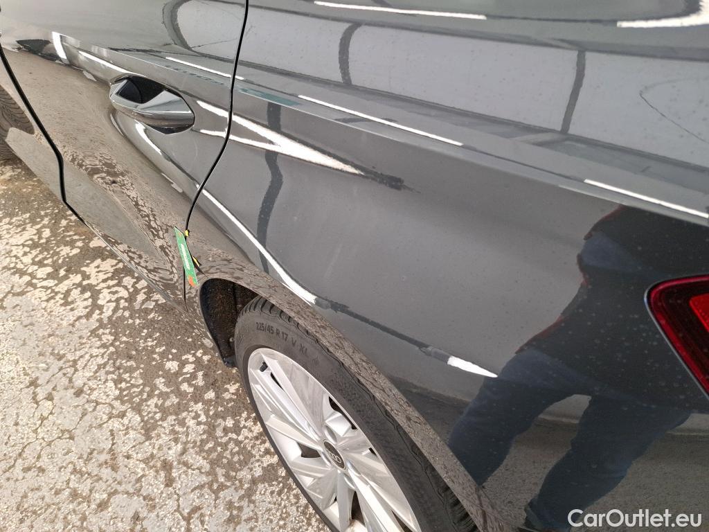  Audi  A3 AUDI  Sportback / 2020 / 5P / Berline 40 TFSI e 204 S Tronic Design Luxe #51