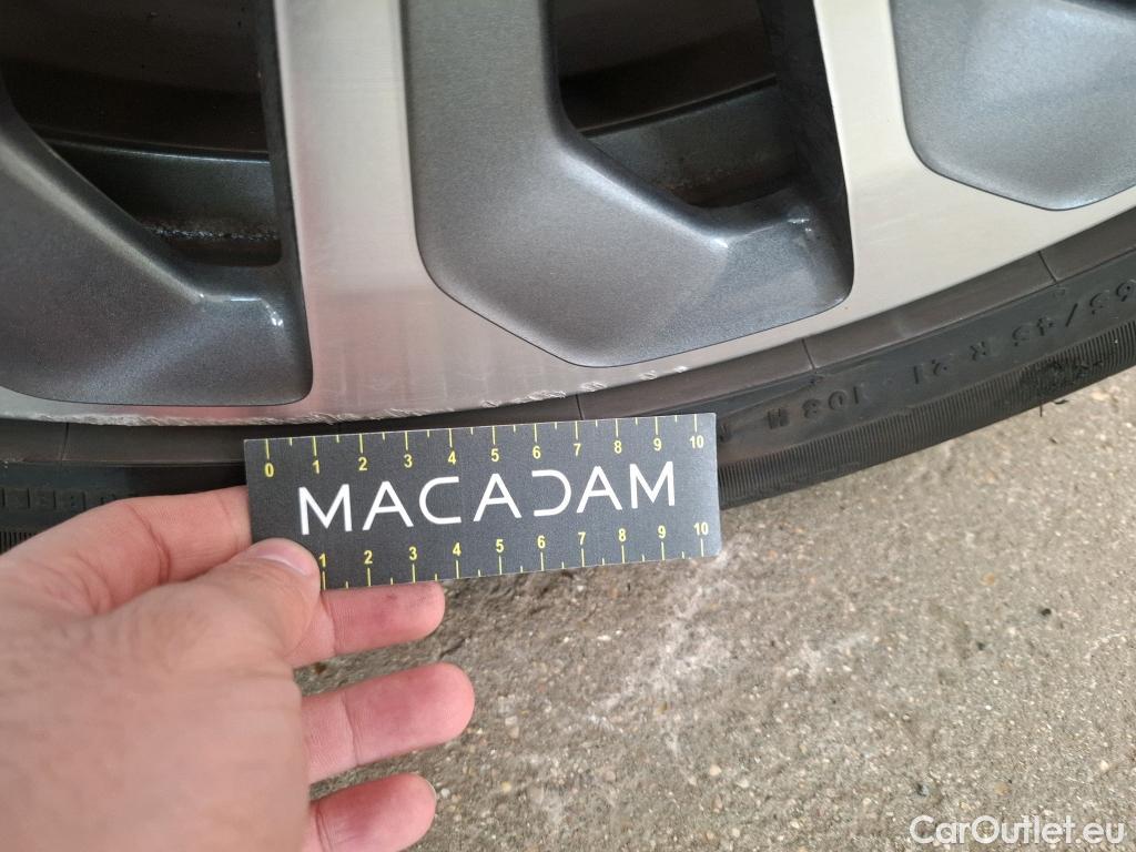  Audi  E-TRON AUDI  Sportback / 2019 / 5P / SUV 55 Quattro Avus #30