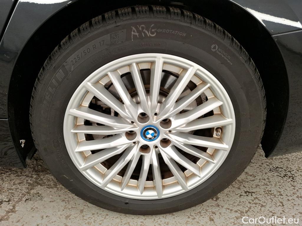  Bmw  Serie 3 BMW Série 3 Touring / 2019 / 5P / Break 320e 204ch Luxury BVA8 Hybride #10