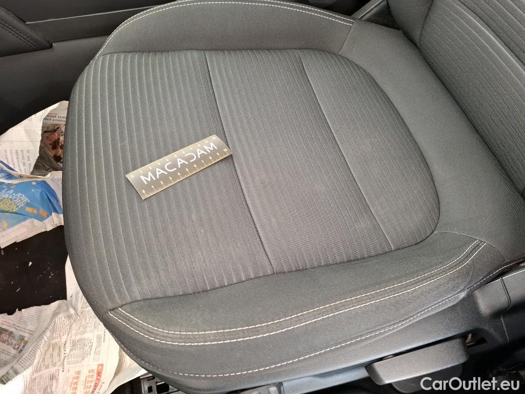  Ford  Kuga FORD  / 2019 / 5P / SUV 2.5 Dur 225 hybrid PHEV Pshift Titanium #16