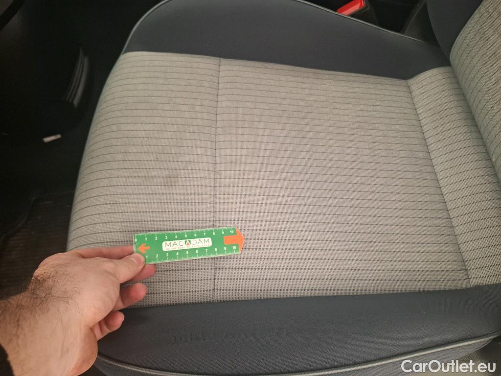  Fiat  500 FIAT   2020  3P  Berline 42kWh Icône #17