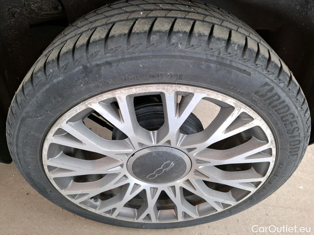  Fiat  500 FIAT  / 2015 / 3P / Berline 1.0 70ch BSG Star #47