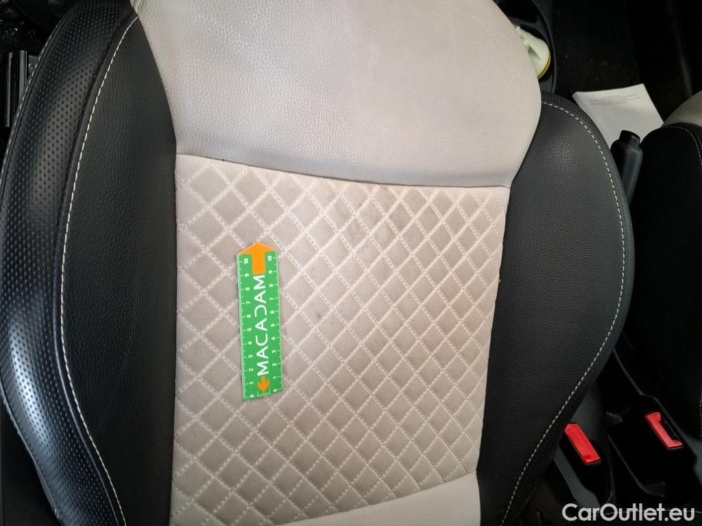  Fiat  500 FIAT  / 2015 / 3P / Berline 1.0 70ch BSG Star #61