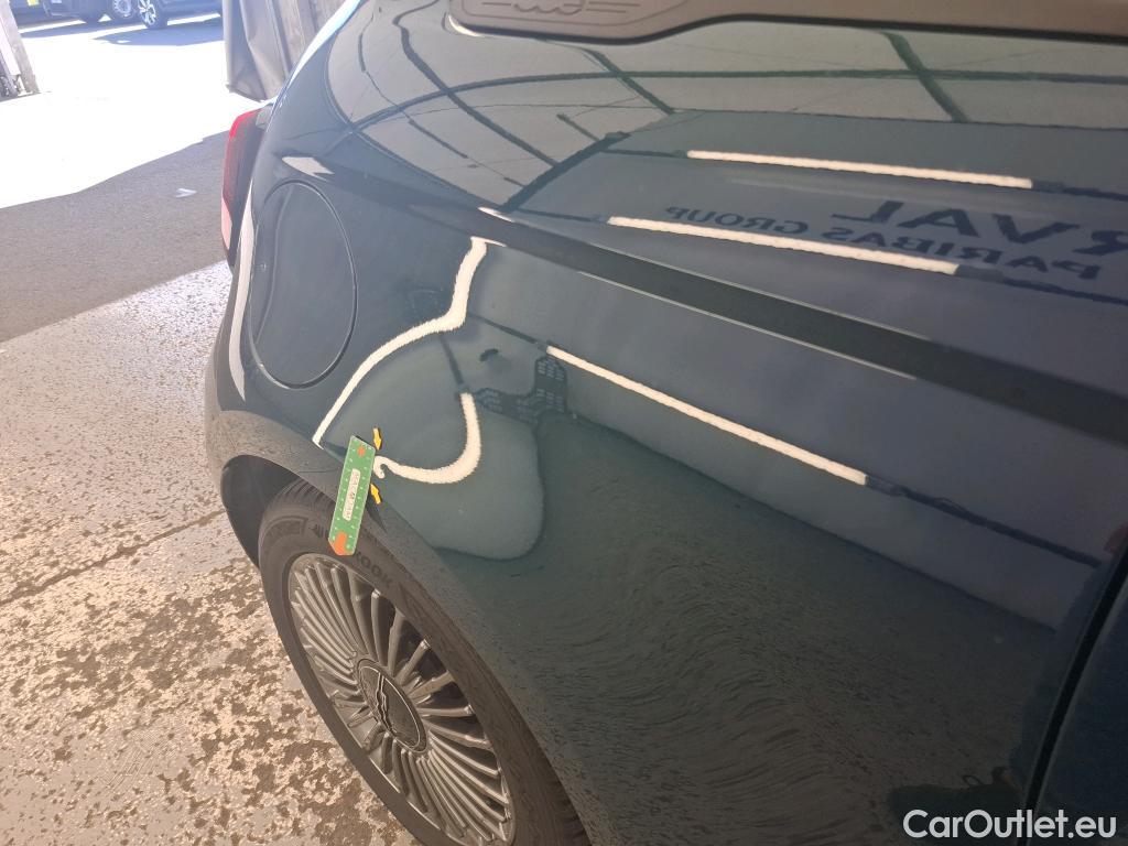  Fiat  500 FIAT   2020  3P  Berline 42kWh Icône #12