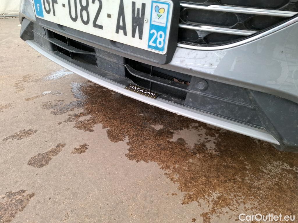  Ford  Kuga FORD  / 2019 / 5P / SUV 2.5 Dur 225 hybrid PHEV Pshift Titanium #5