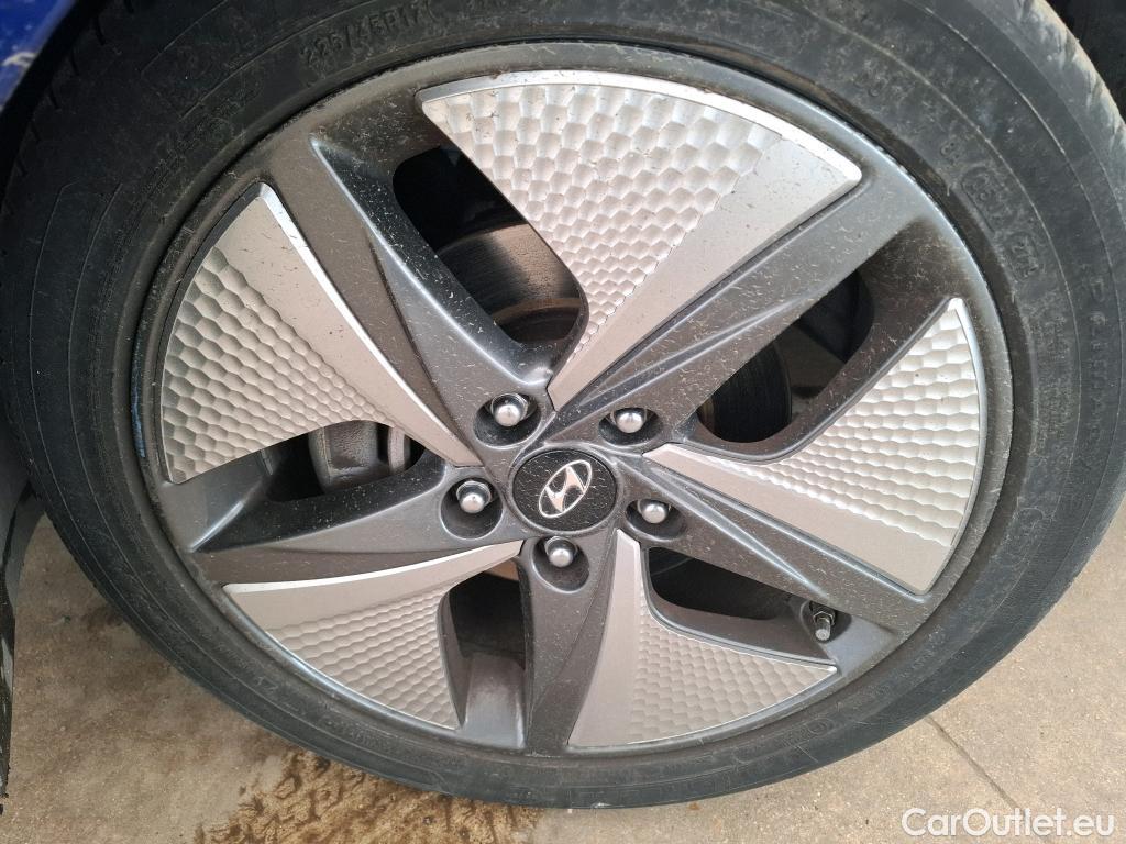  Hyundai   Ioniq Ioniq Executive Hybrid 1.6 GDI 140CV BVA6 E6dT #36