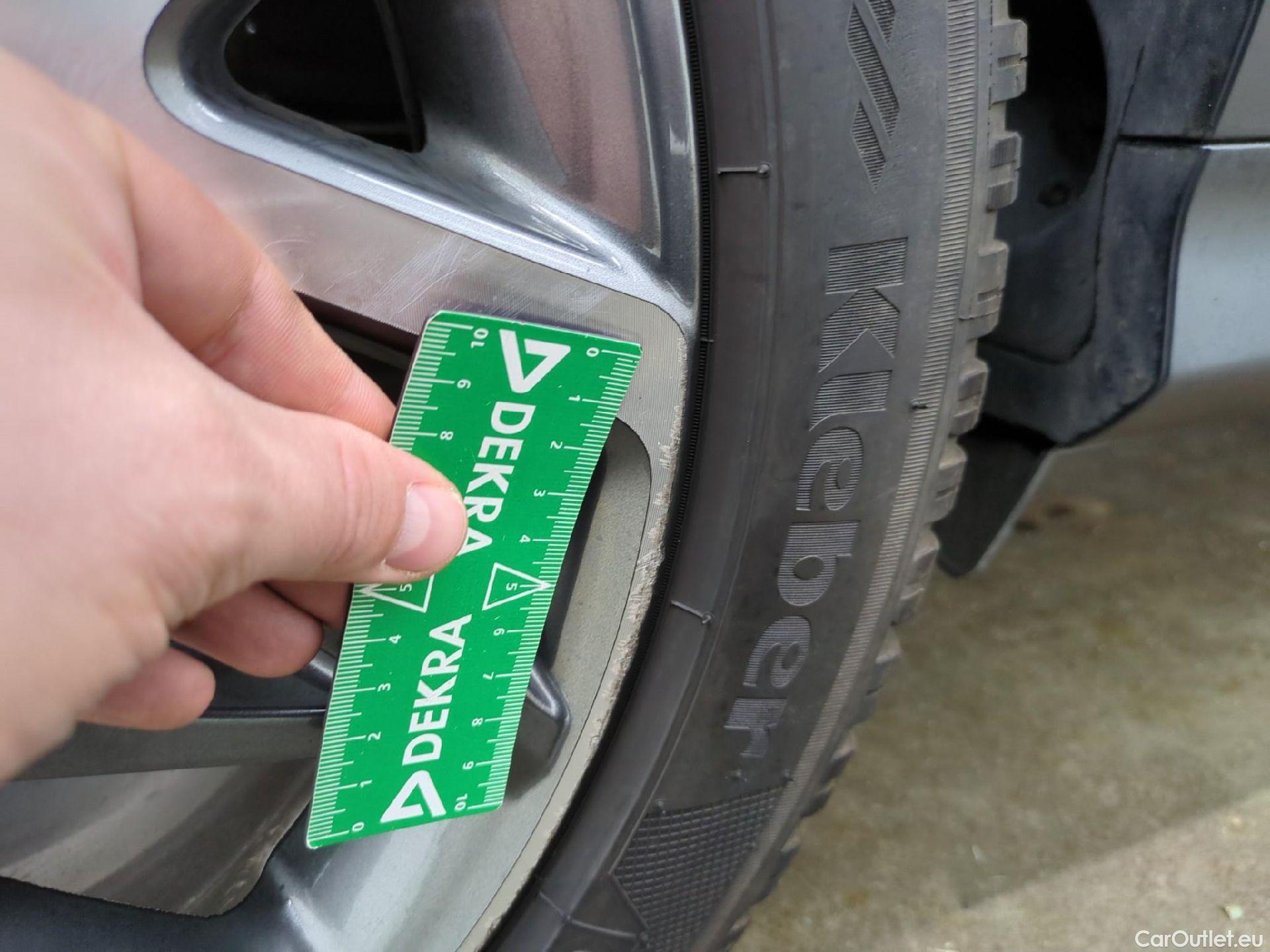  Hyundai  Konna Kona Creative Hybrid 2WD 1.6 GDI 140CV BVA6 E6d #32