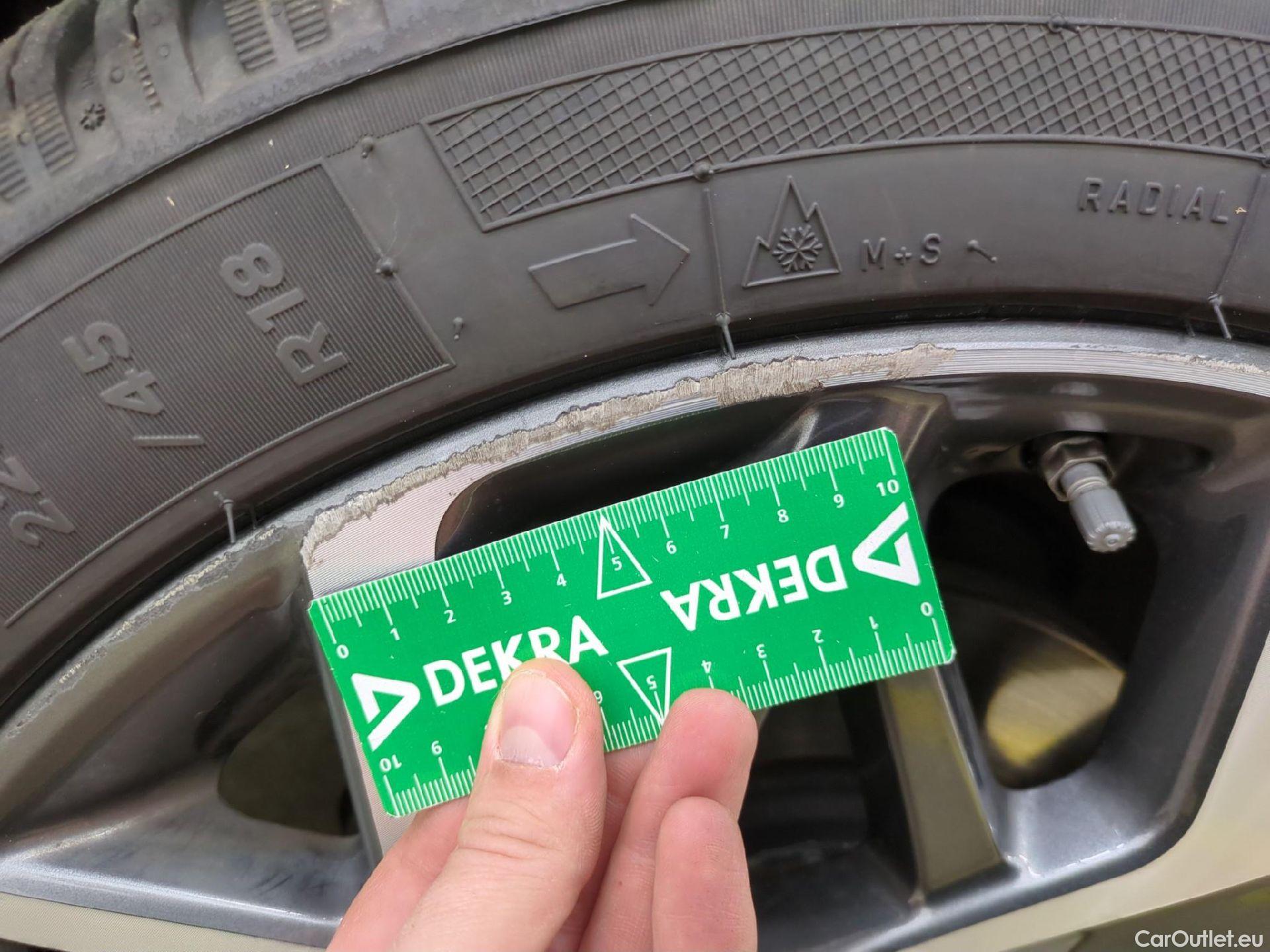  Hyundai  Konna Kona Creative Hybrid 2WD 1.6 GDI 140CV BVA6 E6d #12