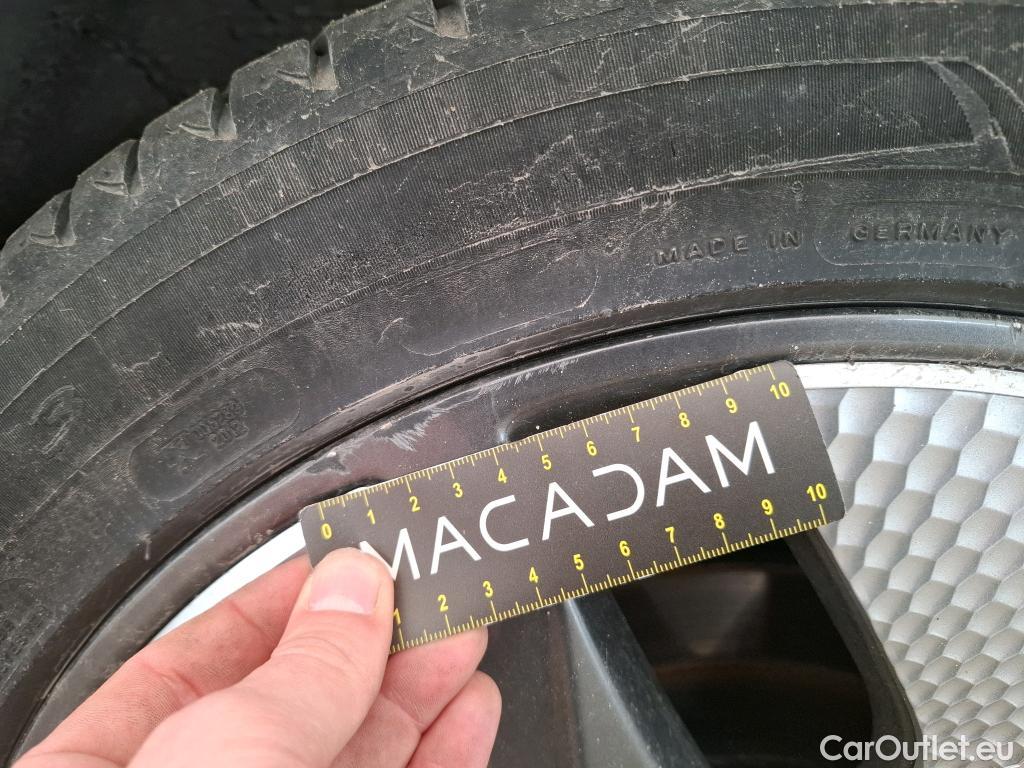  Hyundai   Ioniq Ioniq Executive Hybrid 1.6 GDI 140CV BVA6 E6dT #34