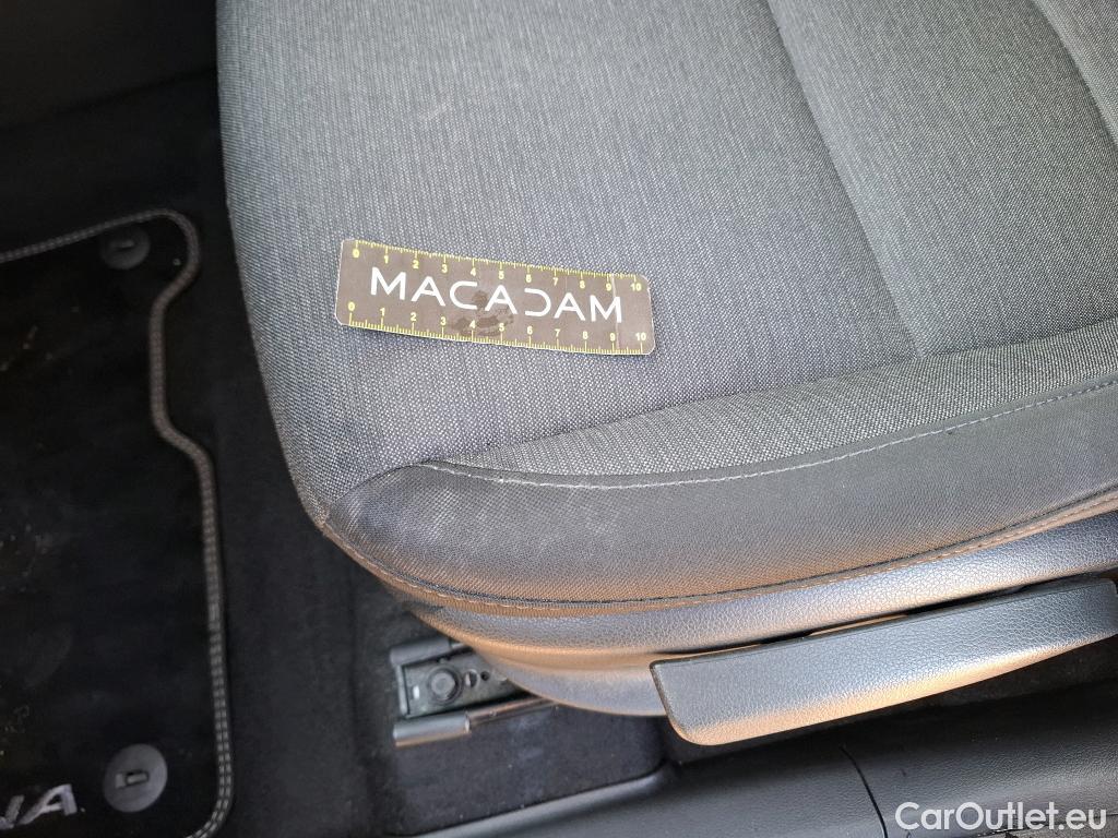  Hyundai  Konna HYUNDAI Kona / 2020 / 5P / SUV BEV 64KWH ELECTRIQUE 204CH CREATIVE #9