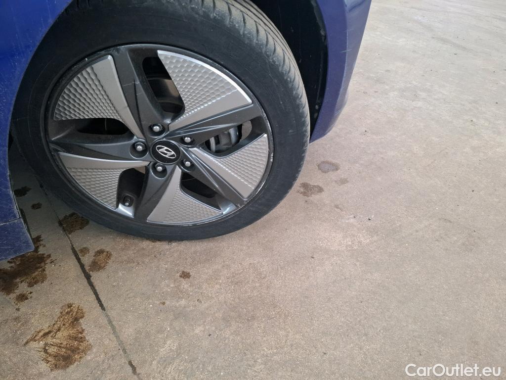  Hyundai   Ioniq Ioniq Executive Hybrid 1.6 GDI 140CV BVA6 E6dT #40