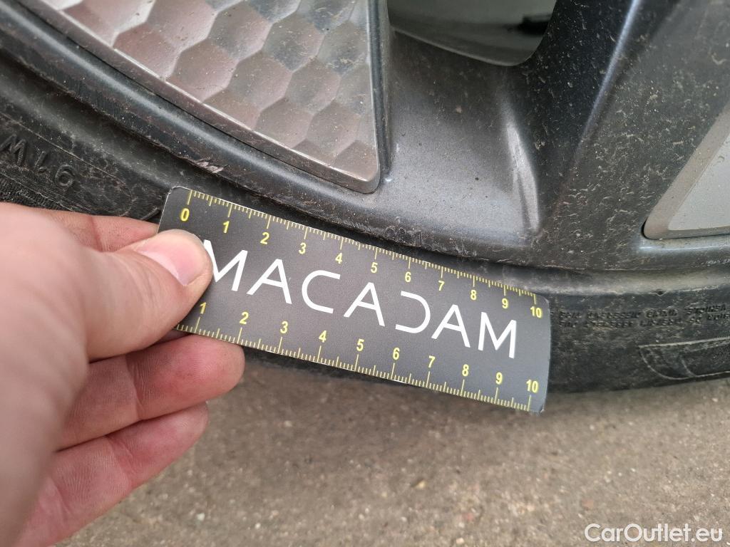  Hyundai   Ioniq Ioniq Executive Hybrid 1.6 GDI 140CV BVA6 E6dT #32