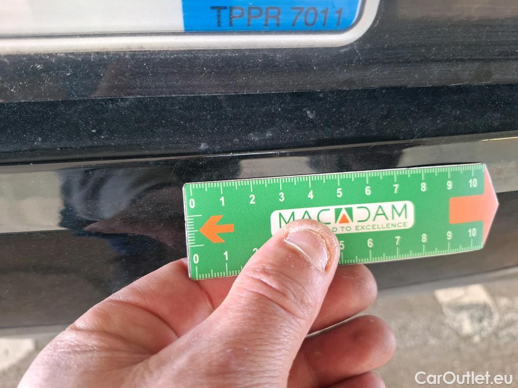  KIA  Sportage KIA  / 2021 / 5P / SUV 1.6 T-GDI 265 PHEV AUTO 4WD GT-L PREM BU #32