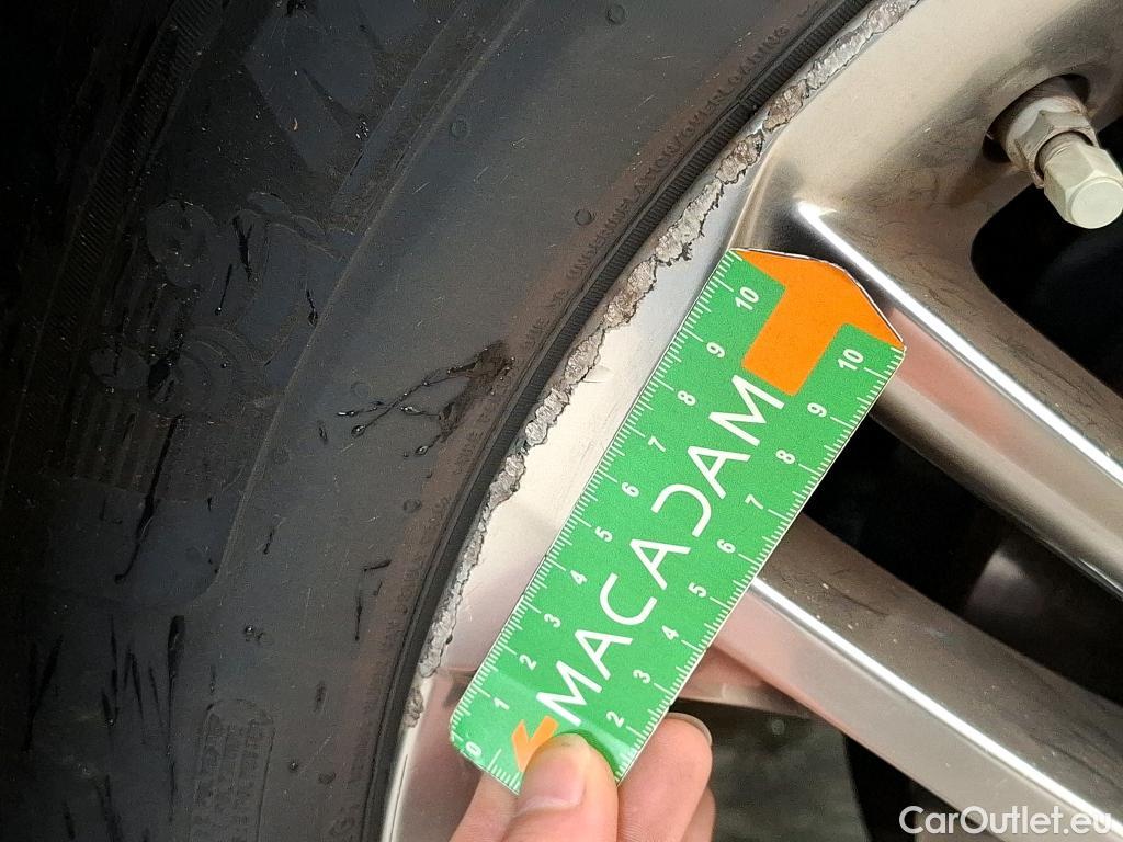  Lexus  RX LEXUS  / 2019 / 5P / SUV 450h Executive #24