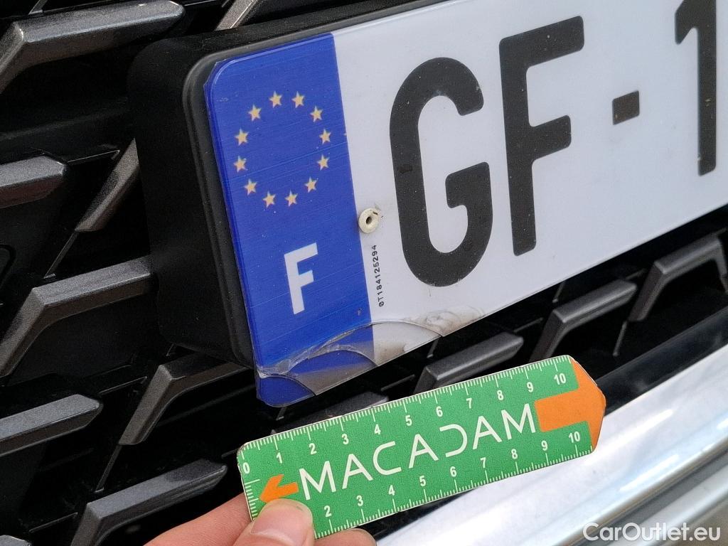  Lexus  RX LEXUS  / 2019 / 5P / SUV 450h Executive #38