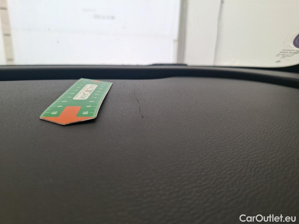  KIA  Sportage KIA  / 2021 / 5P / SUV 1.6 T-GDI 265 PHEV AUTO 4WD GT-L PREM BU #13