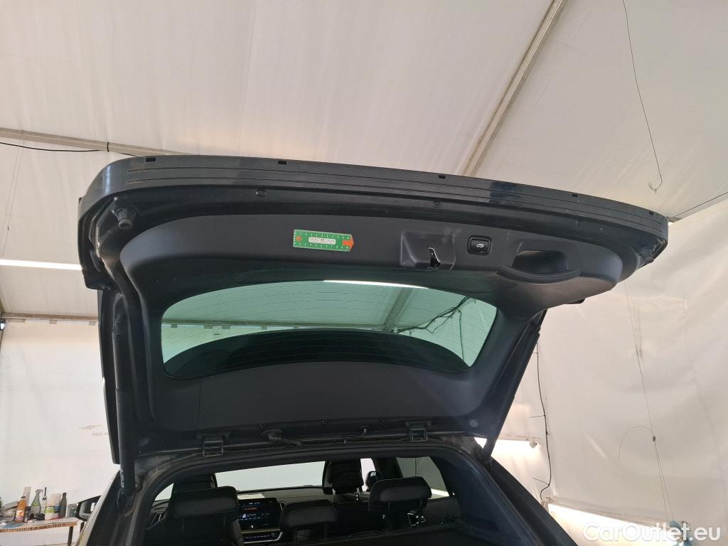  KIA  Sportage KIA  / 2021 / 5P / SUV 1.6 T-GDI 265 PHEV AUTO 4WD GT-L PREM BU #14