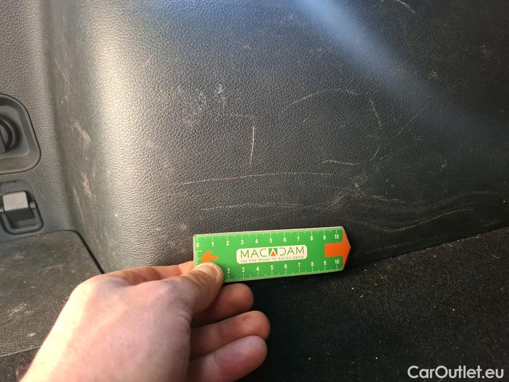  KIA  Sportage KIA  / 2021 / 5P / SUV 1.6 T-GDI 265 PHEV AUTO 4WD GT-L PREM BU #5