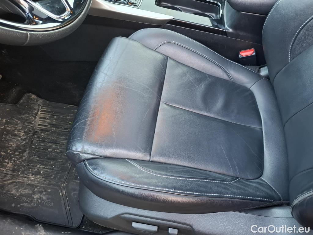  Land Rover  Discovery MITSUBISHI Eclipse Cross / 2020 / 5P / SUV 2.4 Twin Motor 4WD Intense Style #7