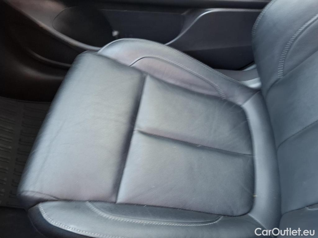  Land Rover  Discovery MITSUBISHI Eclipse Cross / 2020 / 5P / SUV 2.4 Twin Motor 4WD Intense Style #28