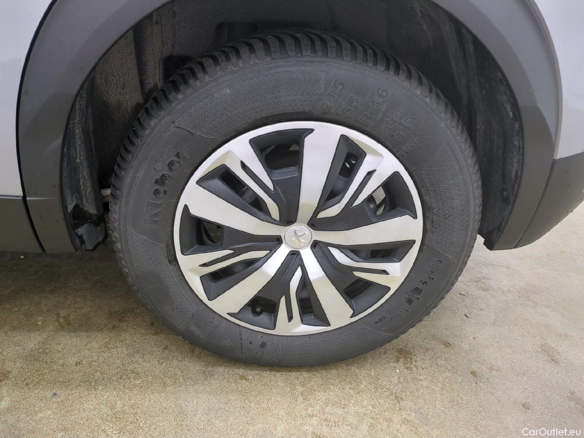  Peugeot  2008  (e-) Active Pack 50kWh BVA #2