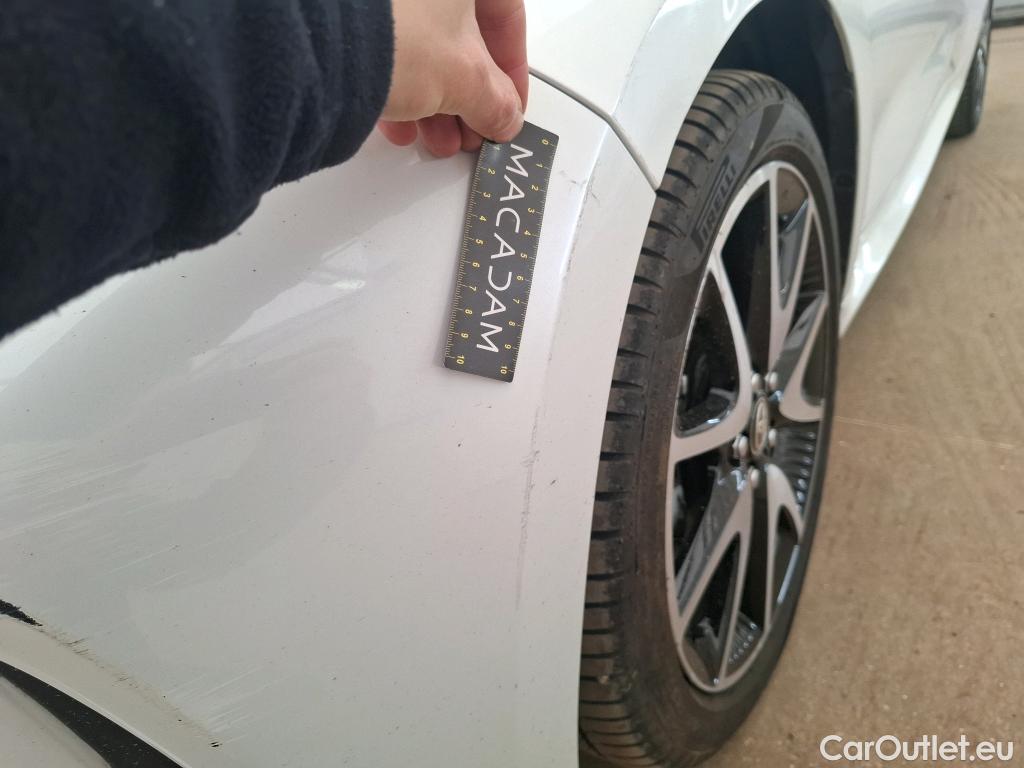  Toyota  Yaris TOYOTA  Hybride / 2019 / 5P / Berline Hybride 116h Collection #19