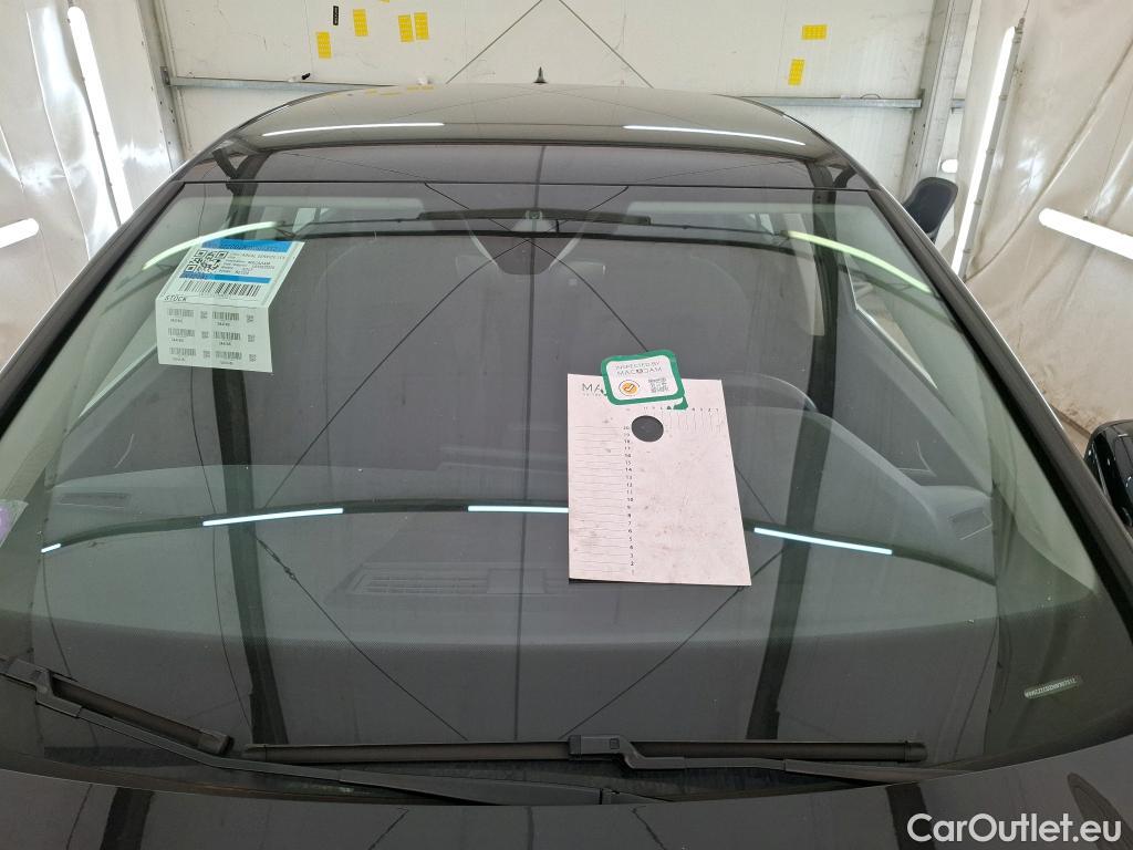  Volkswagen  Golf  VOLKSWAGEN / 2020 / 5P / Berline 1.4 eHybrid OPF 204 DSG6 Style #27