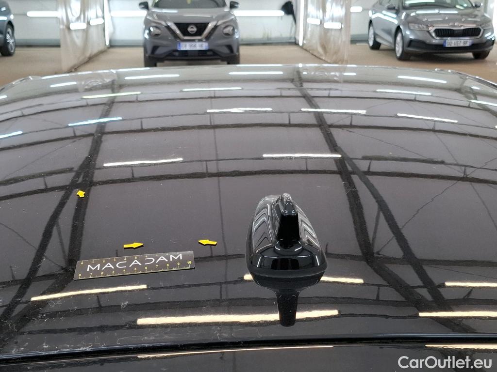  Volkswagen  Golf  VOLKSWAGEN / 2020 / 5P / Berline 1.5 eTSI OPF 150 DSG7 Life Busi 1st #4