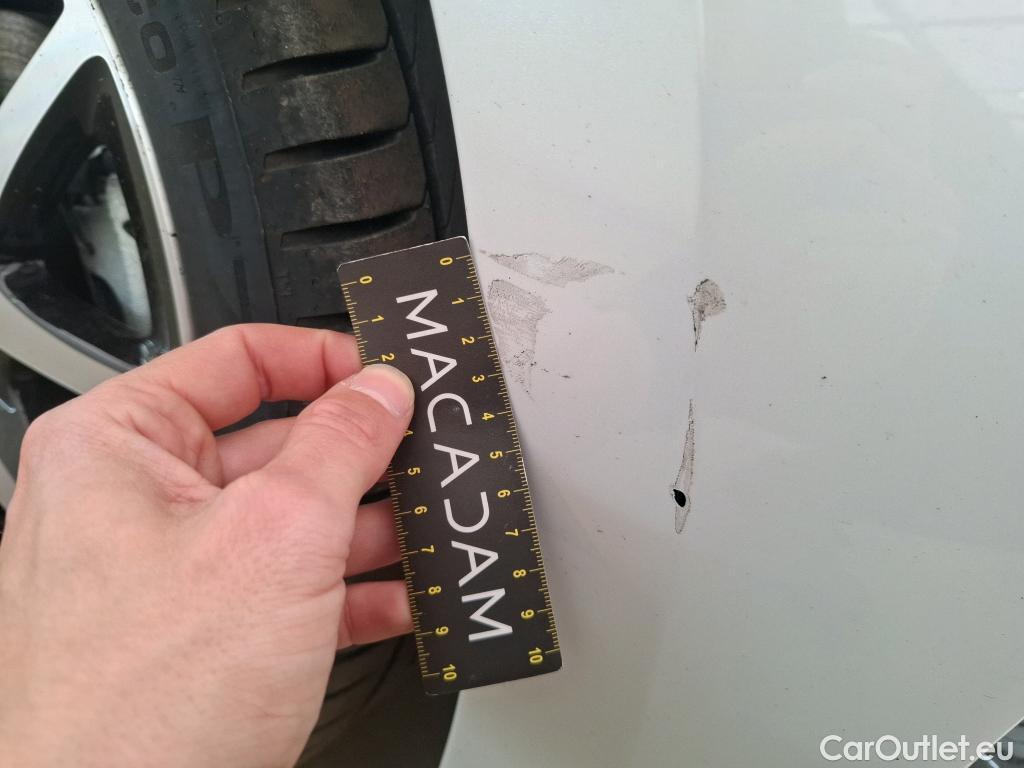  Toyota  Yaris TOYOTA  Hybride / 2019 / 5P / Berline Hybride 116h Collection #13