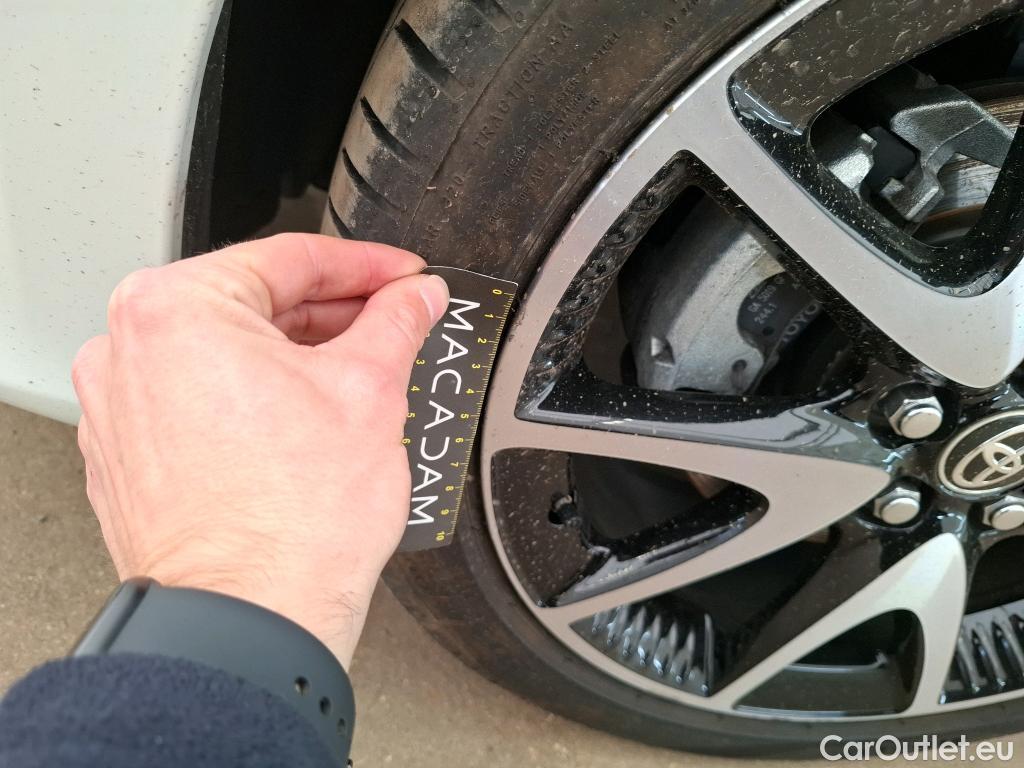  Toyota  Yaris TOYOTA  Hybride / 2019 / 5P / Berline Hybride 116h Collection #43