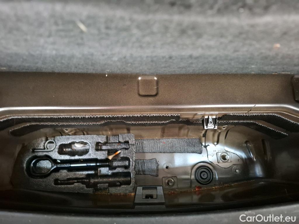  Volkswagen  ID.3  Pro 58kWh BVA #9