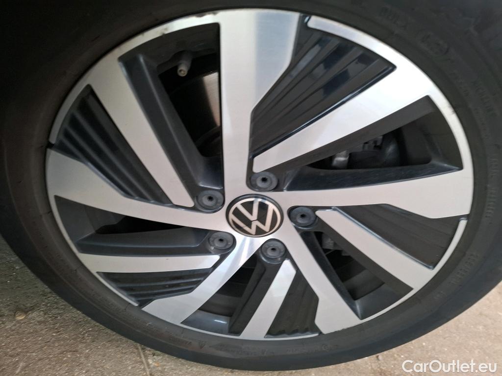  Volkswagen  Golf  VOLKSWAGEN / 2020 / 5P / Berline 1.4 eHybrid OPF 204 DSG6 Style #33