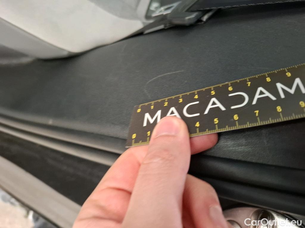  Volkswagen  ID.3  Pro 58kWh BVA #8